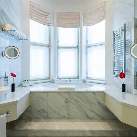 Отель Grand Kempinski High Tatras 5*